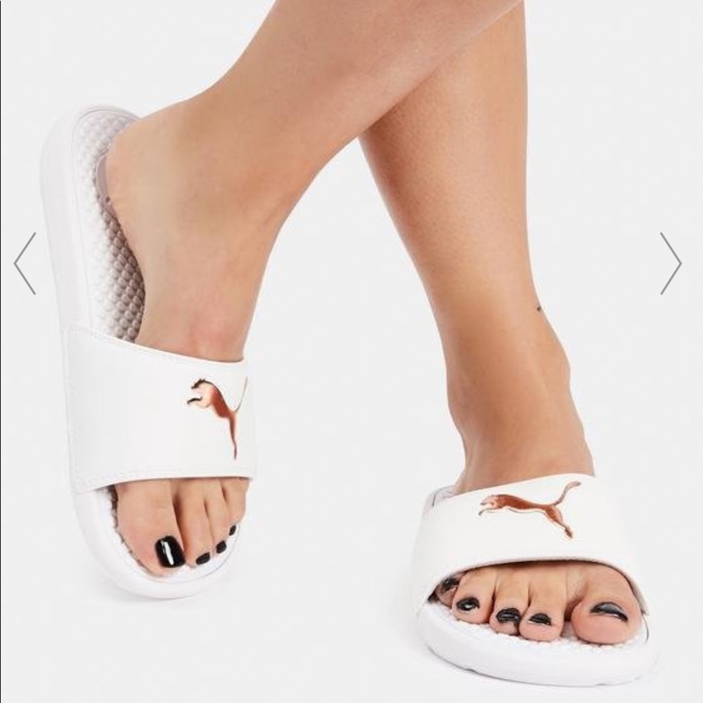 PUMA CHILL COOL CAT SPORT SLIDES SIZE 6 WOMEN